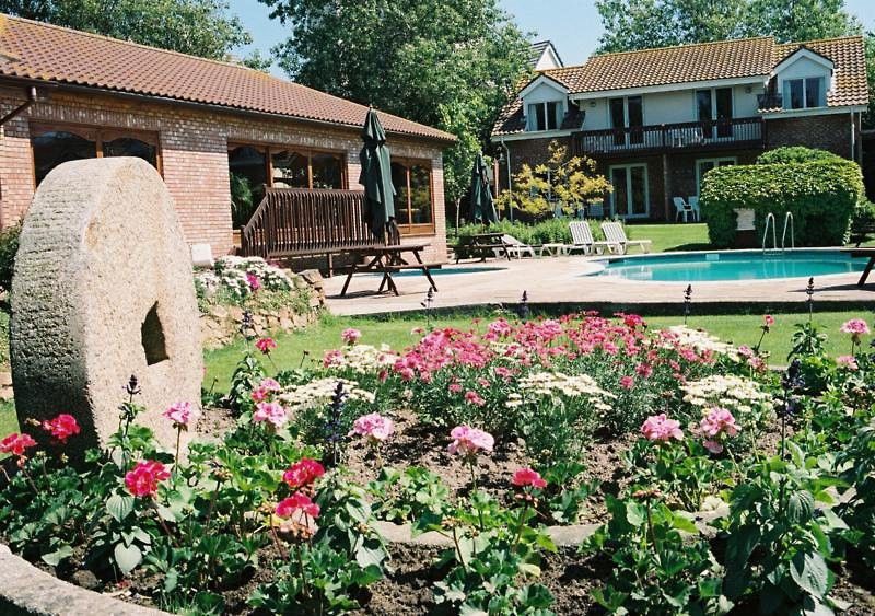 The Samares Coast Hotel & Apartments 圣赫利尔泽西 外观 照片