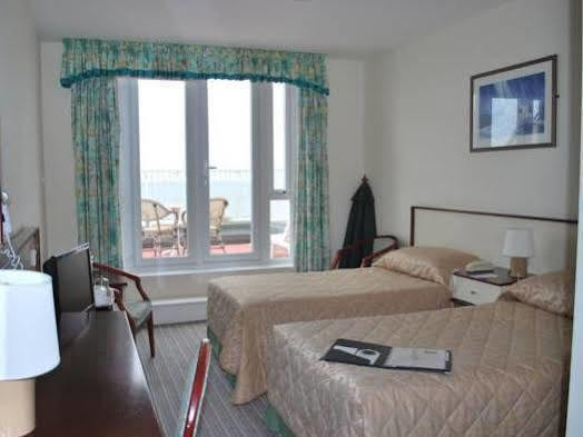 The Samares Coast Hotel & Apartments 圣赫利尔泽西 外观 照片